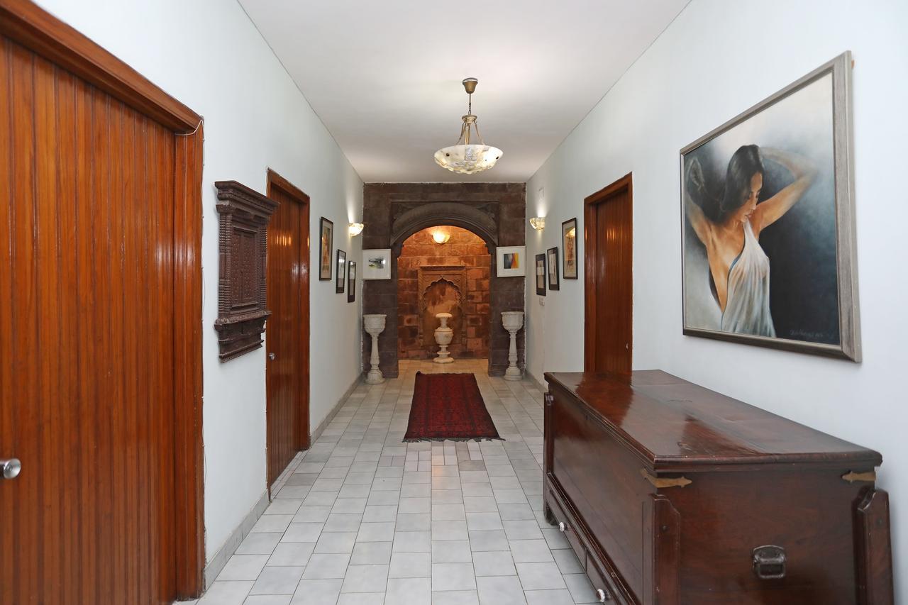 Oyo 1427 Hotel Malhar Haveli โนอิดา ภายนอก รูปภาพ