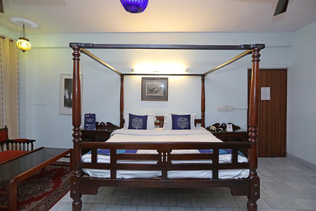 Oyo 1427 Hotel Malhar Haveli โนอิดา ภายนอก รูปภาพ
