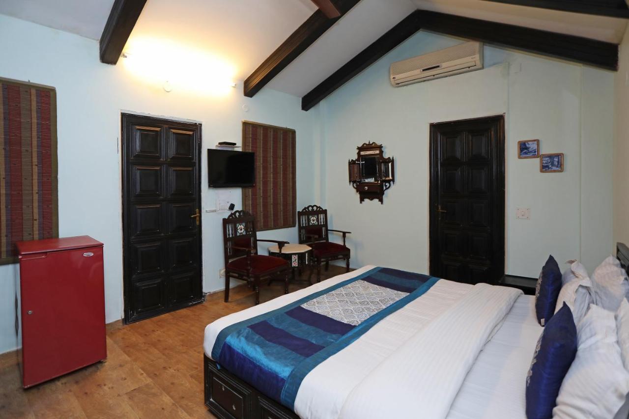 Oyo 1427 Hotel Malhar Haveli โนอิดา ภายนอก รูปภาพ